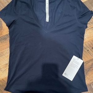 ✨ Brand new Lululemon V-neck tee ✨